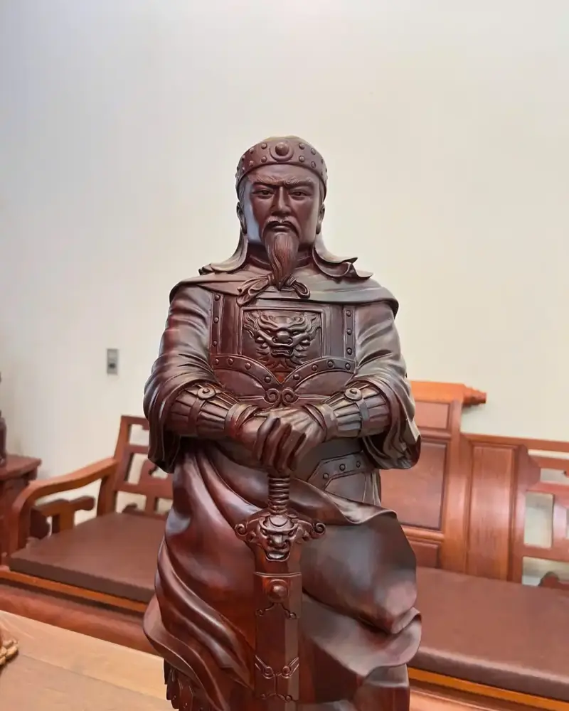 tran-quoc-tuan-go-tu-an-G5142-2_Trần Quốc Tuấn Gỗ Tử Đàn Liền Khối Giá 11.400 Triệu Kích Thước Cao 79cm, Ngang 27cm, Sâu 24cm Tượng Trần Quốc Tuấn Gỗ Tử Đàn Liền Khối G5142