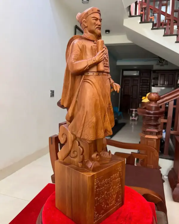 tran-quoc-tuan-ngoc-am-lien-khoi-gia-4-trieu-kich-thuoc-cao-69cm-ngang-20cm-sau-17cm-G8341-2_Trần Quốc Tuấn Ngọc Am Liền Khối Giá 4 Triệu Kích Thước Cao 69cm, Ngang 20cm, Sâu 17cm Tượng Trần Quốc Tuấn Ngọc Am Liền Khối G8341