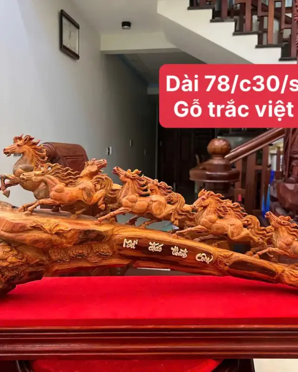 Tượng Bát Mã Gỗ Trắc Việt Liền Khối Đục Kỹ Có Sơn KT:30x78x14