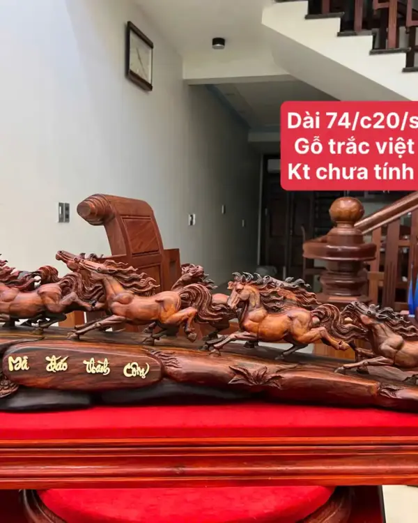 tuong-bat-ma-go-trac-viet-lien-khoi-kem-ky-kt207414cm-G4895-207414-02_Bát Mã Gỗ Trắc Việt Liền Khối Giá 9.700 Triệu Kích Thước Cao 20cm, Ngang 74cm, Sâu 14cm Tượng Bát Mã Gỗ Trắc Việt Liền Khối Kèm Kỷ KT:20x74x14