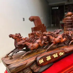 Tượng Bát Mã Gỗ Trắc Việt Liền Khối Kèm Kỷ KT:20x74x14