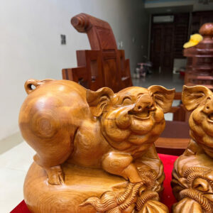 tuong-cap-heo-go-ngoc-am-lien-khoi-g4979-4900000-g4979-232516-G4979-232516-05_Cặp Heo Gỗ Ngọc Am Liền Khối Giá 3.400 Triệu Kích Thước Cao 23cm, Ngang 25cm, Sâu 16cm Tượng Cặp Heo Gỗ Ngọc Am Liền Khối G4979
