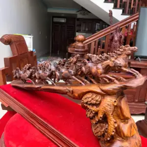 Tượng Cầu Bát Mã Gỗ Sưa Bắc Phôi Gỗ Già Vân Tím KT:30x72x14