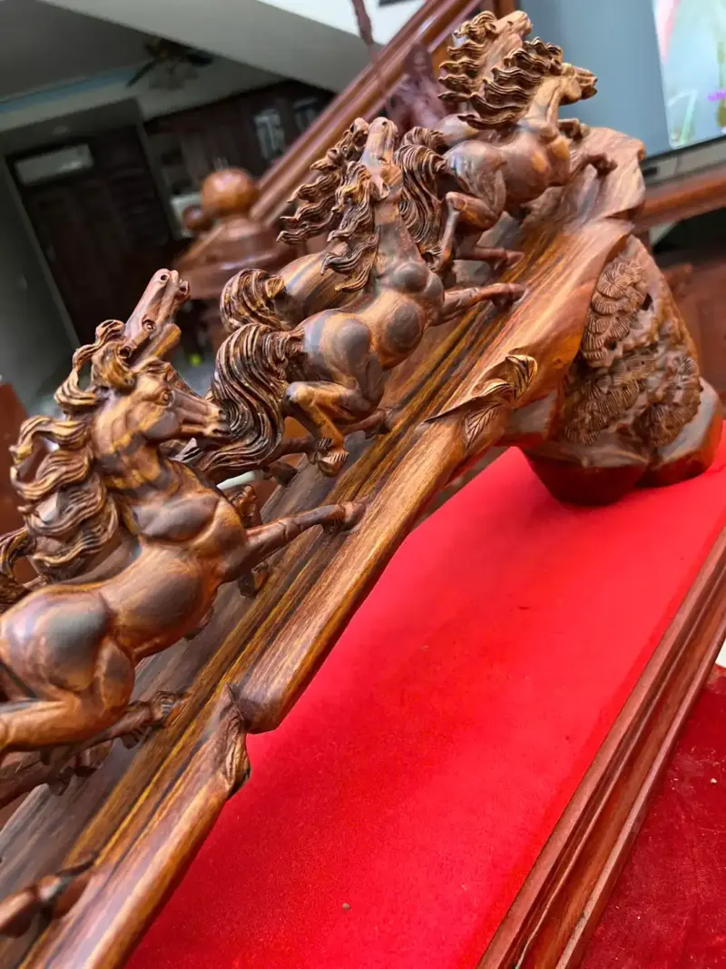 Tượng Cầu Bát Mã Gỗ Sưa Bắc Phôi Gỗ Già Vân Tím KT:30x72x14