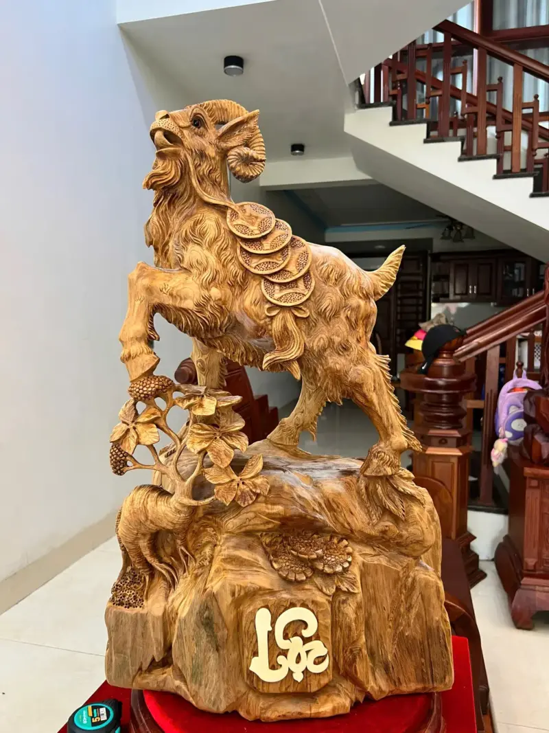 z7632525509877_fb8abcbb5fac293cc7a2eec97d4f8f74 Tượng Gỗ Nhất Dê Gỗ Ngọc Am To Đẹp Gỗ Già Đang Lên Tuyết Liền Khối 76 - 46 - 22