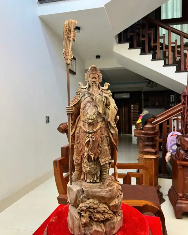z7633706169437_43f4a618fdeb28fdbd385a53e874cc90 Tượng Gỗ Quan Công Chống Đao Gỗ Trắc Việt Mộc 62 - 20 - 17