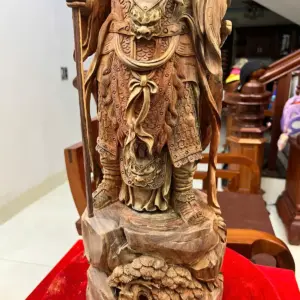 z7633706178967_e311fa34379635ab42555ec8948343ad Tượng Gỗ Quan Công Chống Đao Gỗ Trắc Việt Mộc 62 - 20 - 17