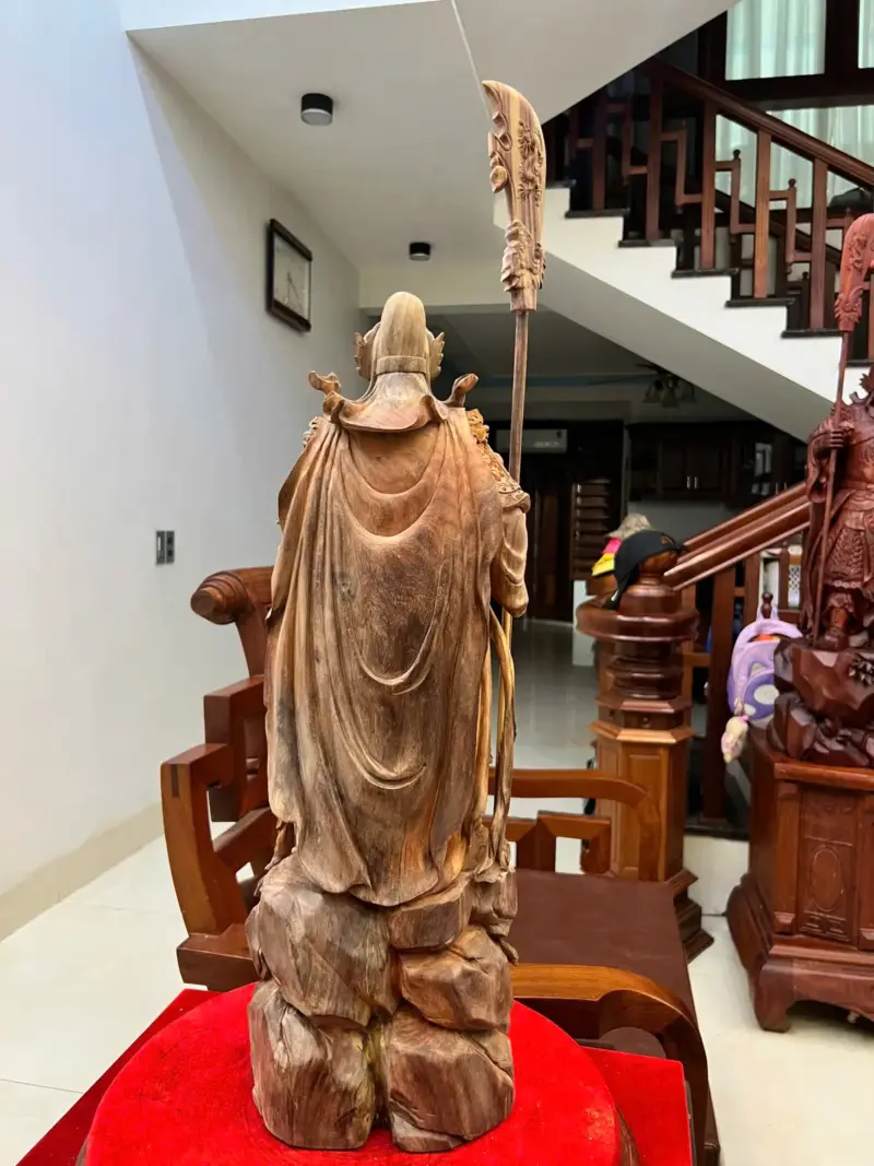 z7633706196651_6ed3d1e84856124945f20bbded9c221d Tượng Gỗ Quan Công Chống Đao Gỗ Trắc Việt Mộc 62 - 20 - 17