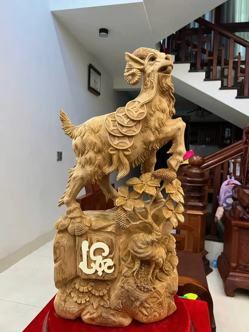 z7638394698855_2b0d560a5eabb9fd6286f206f98a08c6 Tượng Gỗ Nhất Dê Gỗ Ngọc Am Liền Khối Gỗ Già Thơm 73 - 35 - 15