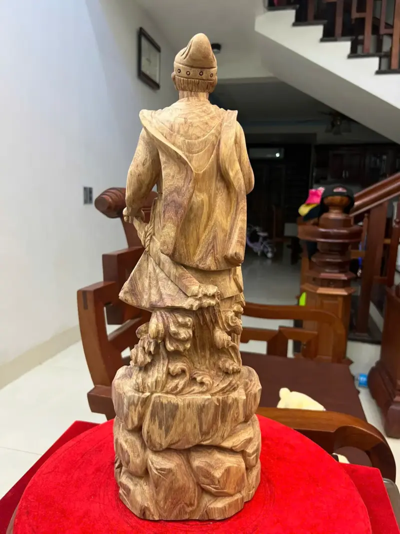 z7639510864313_303496118511e3e905b08c0f8e9aee94 Tượng Gỗ Trần Quốc Tuấn Gỗ Sưa Bắc Liền Khối 50 - 18 - 14