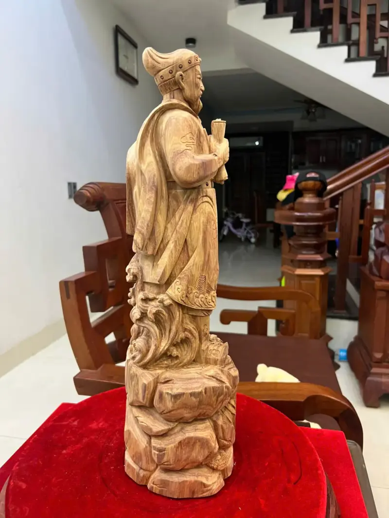 z7639510901455_0f6b19dda0cda928152a5225553ffa7f Tượng Gỗ Trần Quốc Tuấn Gỗ Sưa Bắc Liền Khối 50 - 18 - 14