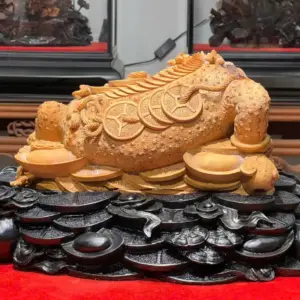 z7747500088490_195f75b00a8e53558df8b1ff74d81b99 Tượng Cóc Gỗ Hoàng Đàn Cao 22cm