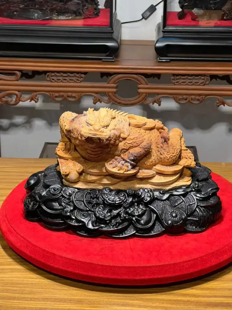 z7747500108266_e300d61ca88e029ca64daf4f740278d3 Tượng Cóc Gỗ Hoàng Đàn Cao 22cm