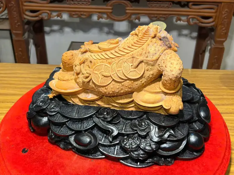 Tượng Cóc Gỗ Hoàng Đàn Cao 22cm