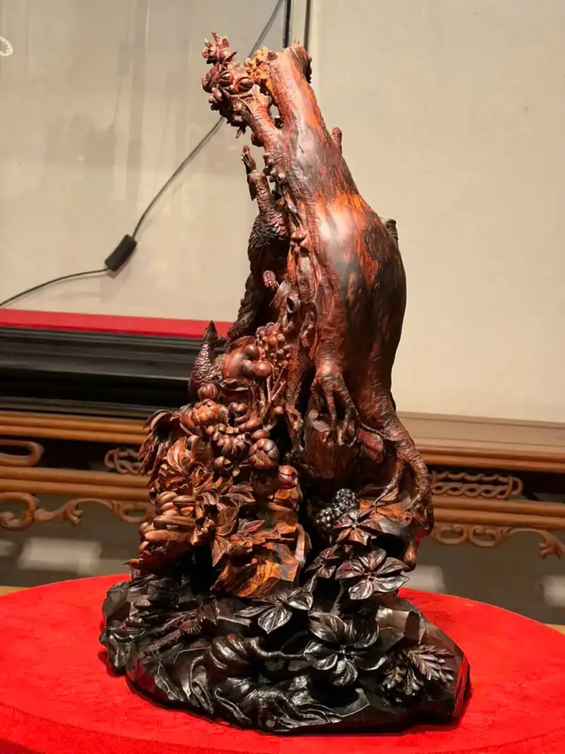 Tượng Phu Thê Gỗ Sưa Già Cao 45cm
