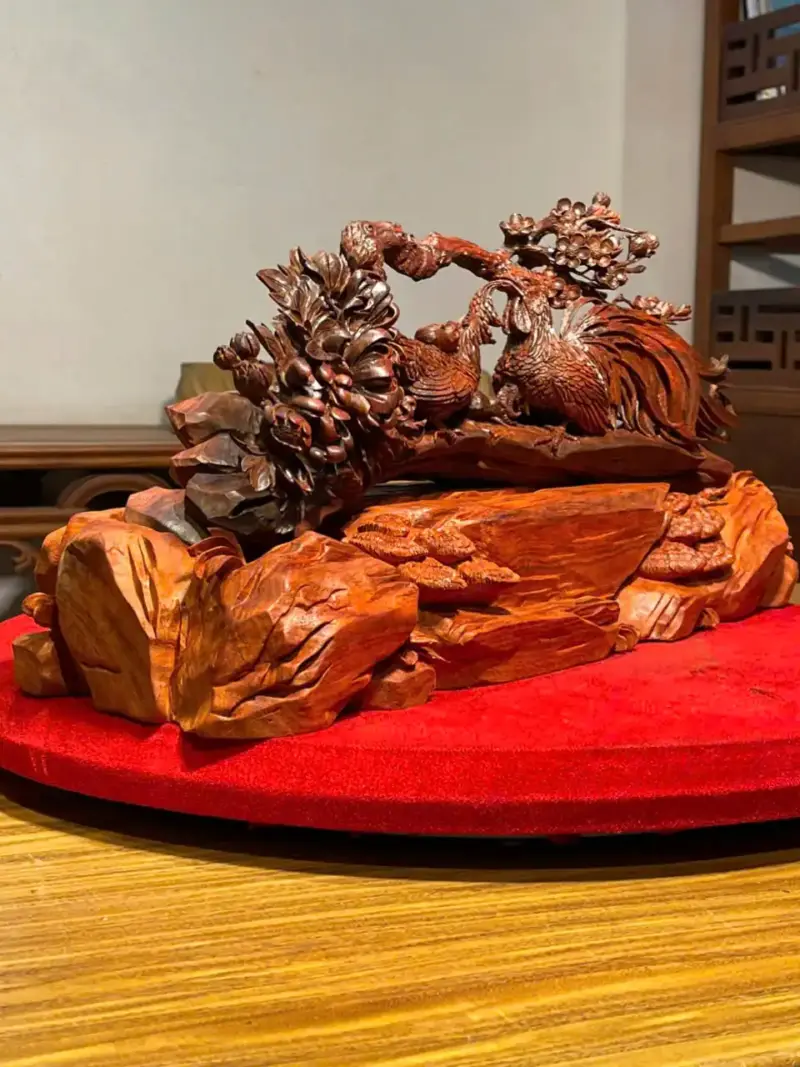 Tượng Gia Đình Gà Gỗ Tử Đàn Ấn Cao 25cm