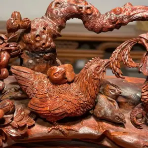 Tượng Gia Đình Gà Gỗ Tử Đàn Ấn Cao 25cm