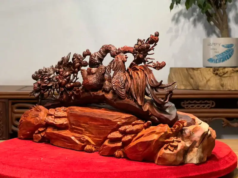 Tượng Gia Đình Gà Gỗ Tử Đàn Ấn Cao 25cm