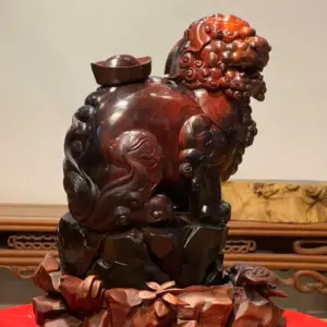 z7747526348087_6c49f73af034aeb97456eb73bf2af295 Tượng Nghê Gỗ Trắc Cao 40cm