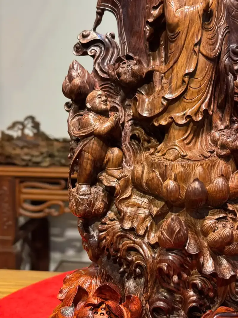 Tượng Phật Bà Gỗ Sưa Cao 46cm
