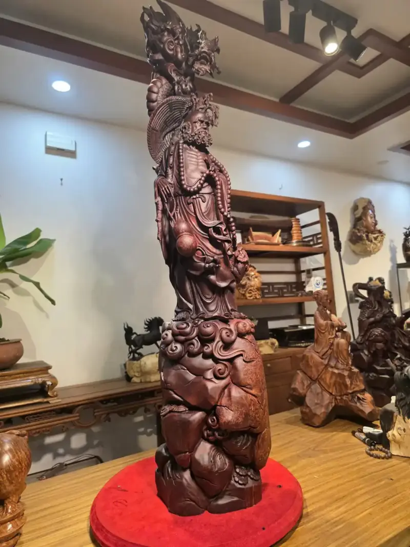 Tượng Đạt Ma Gỗ Nu Tử Đàn Đỏ Cao 126cm