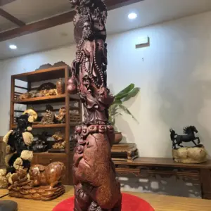 Tượng Đạt Ma Gỗ Nu Tử Đàn Đỏ Cao 126cm