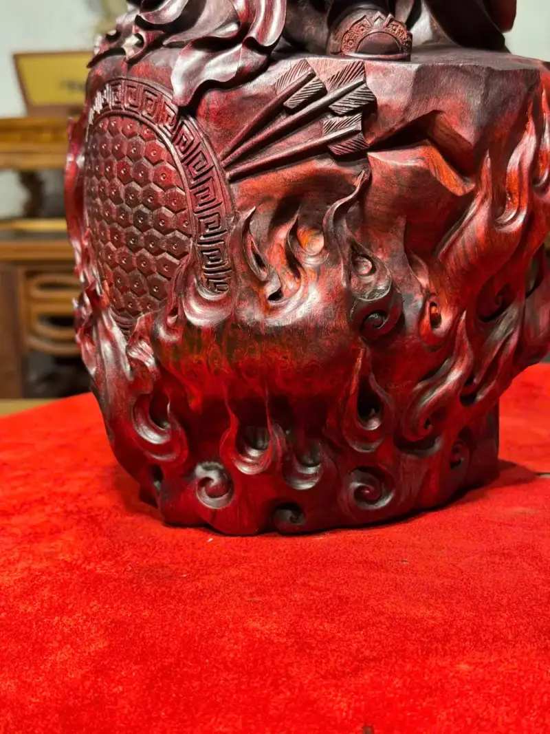 Tượng Quan Công Gỗ Tử Đàn Ấn Cao 50cm