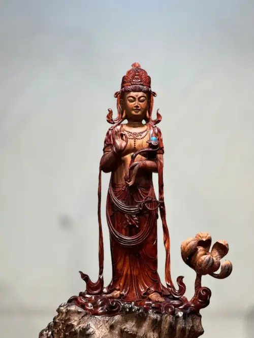 Tượng Phật Gỗ Nu Trắc Cao 58cm