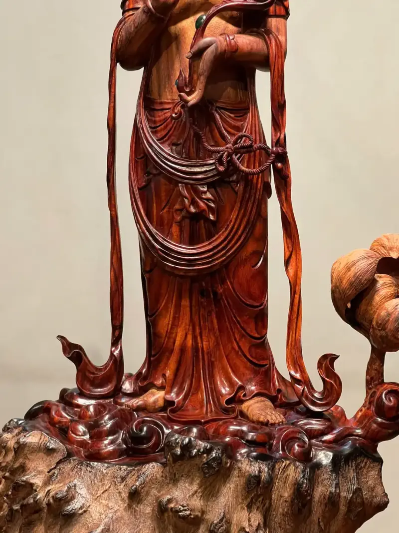 z7747564111277_2b9b45002183758e5f0e191d14417909 Tượng Phật Gỗ Nu Trắc Cao 58cm