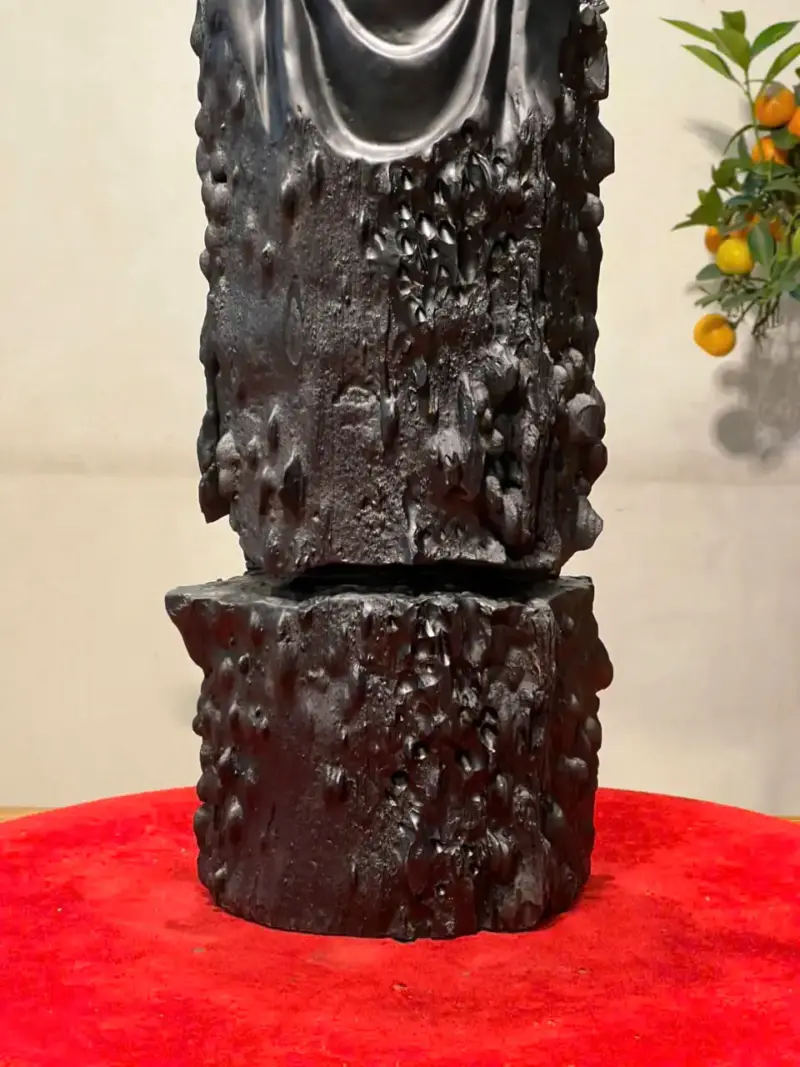 z7747578899512_2805cf8a1304bda0e7022245bb822053 Tượng Quan Gỗ Công Mun Cao 52cm