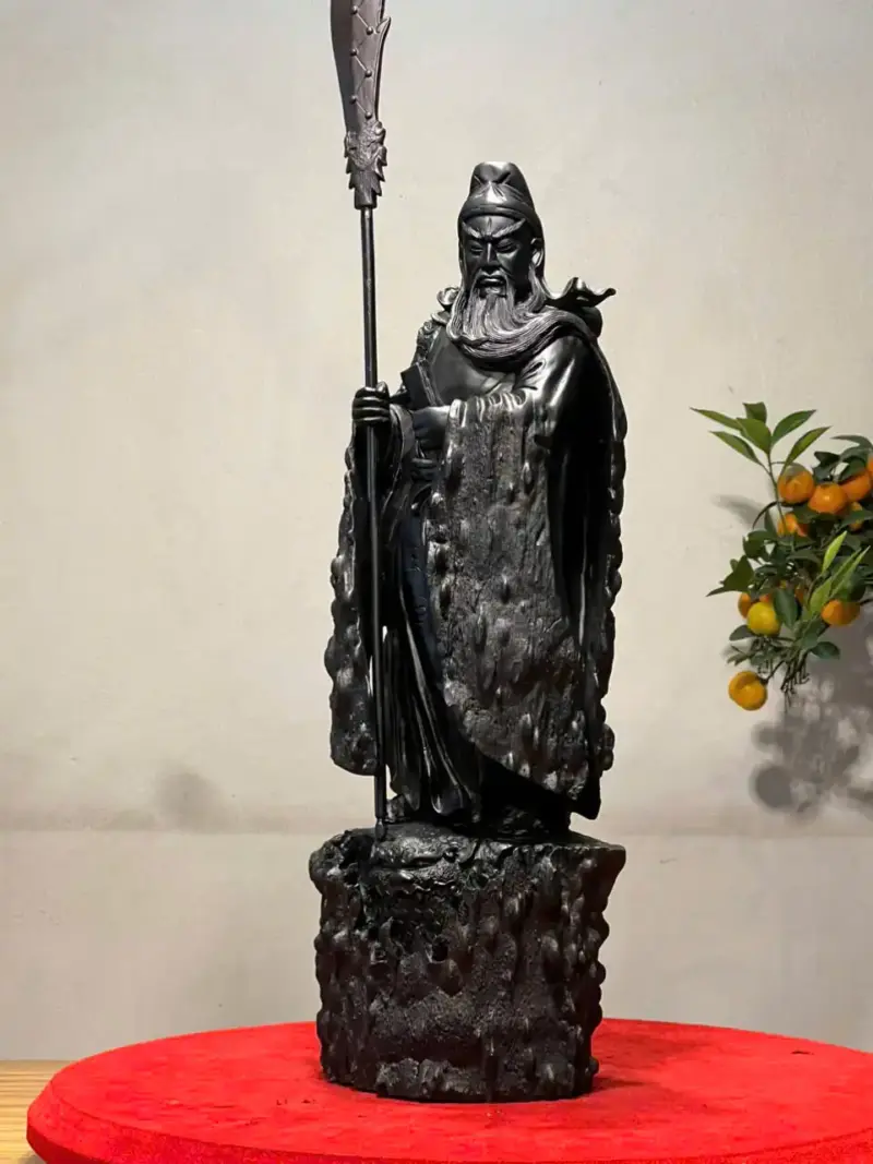 z7747578921316_fdae06f17c19a75c5d60bc38184474b3 Tượng Quan Gỗ Công Mun Cao 52cm