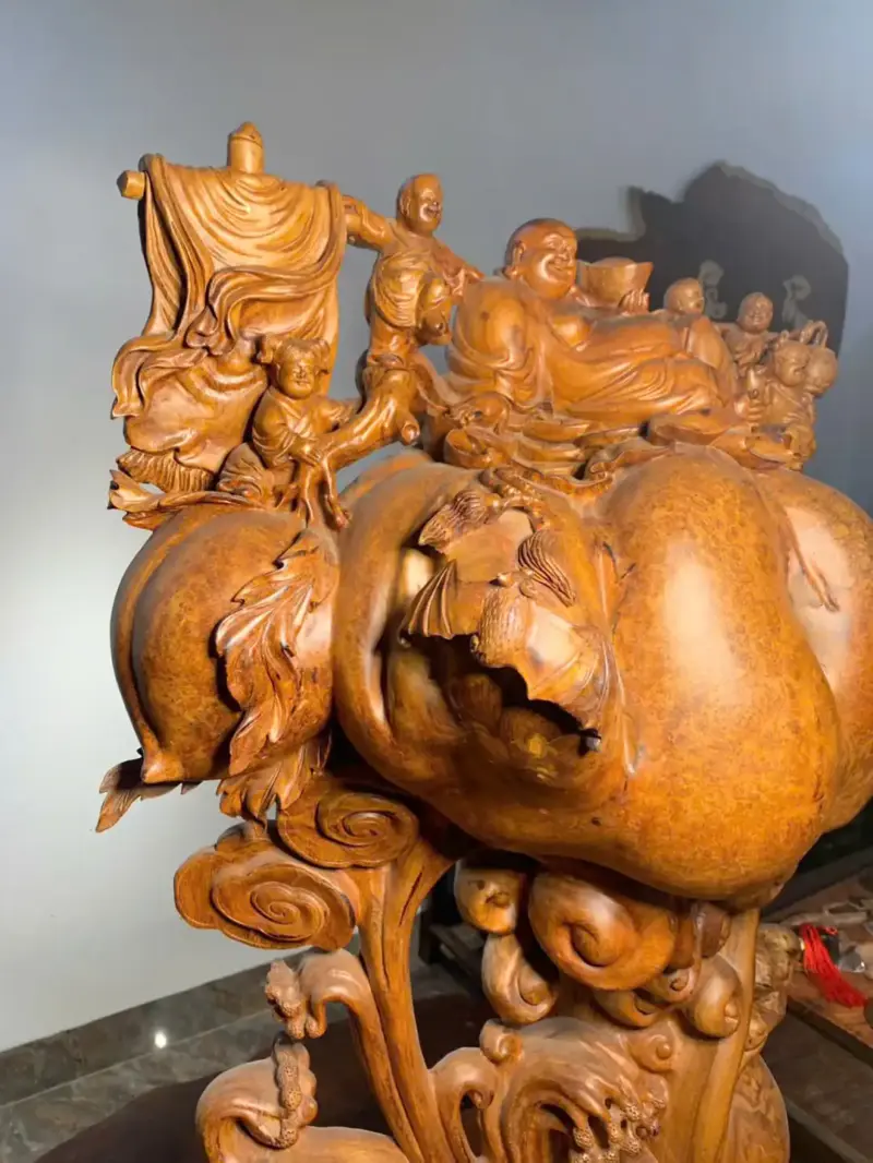 Tượng Di Lặc Gỗ Nu Hương Cao 73cm