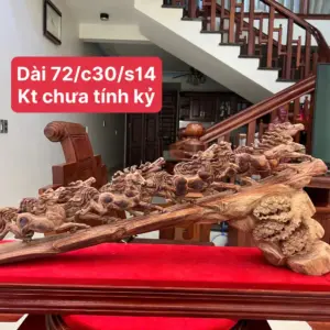 Tượng Cầu Bát Mã Gỗ Sưa Bắc Phôi Gỗ Già Tím Lịm Liền 100% Có Sơn KT:30x72x14