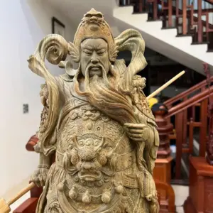 Tượng Quan Công Gỗ Trắc Xanh Liền Khối Hàng Đục Kỹ Có Sơn Cao 70cm