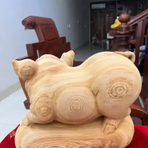 Tượng Heo Gỗ Ngọc Am Liền Khối Mộc Đẹp Cao 22cm