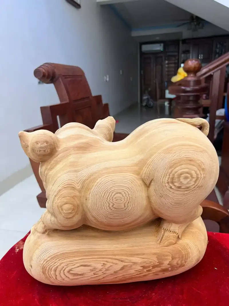 Tượng Heo Gỗ Ngọc Am Liền Khối Mộc Đẹp Cao 22cm